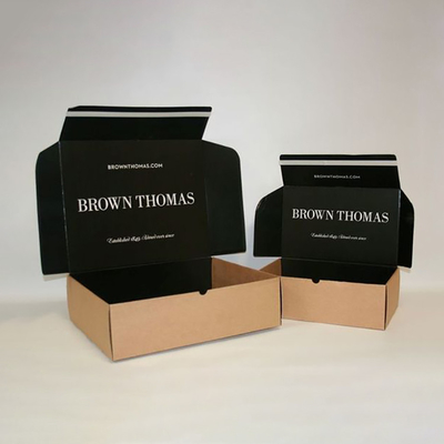 Kraft Paper Mailer Shipping Box Kotak Hadiah Cetak Kustom ISO9001