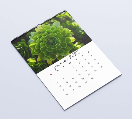 Kalender Meja Laminasi Matte Mencetak Kalender Dinding Bulanan 600-1000gsm