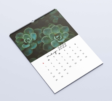 Kalender Meja Laminasi Matte Mencetak Kalender Dinding Bulanan 600-1000gsm