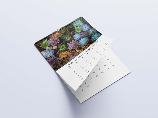 Kalender Meja Laminasi Matte Mencetak Kalender Dinding Bulanan 600-1000gsm